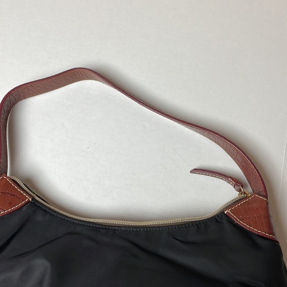 Dooney and Bourke authentic nylon/leather Small Bag - Picture 14 of 14